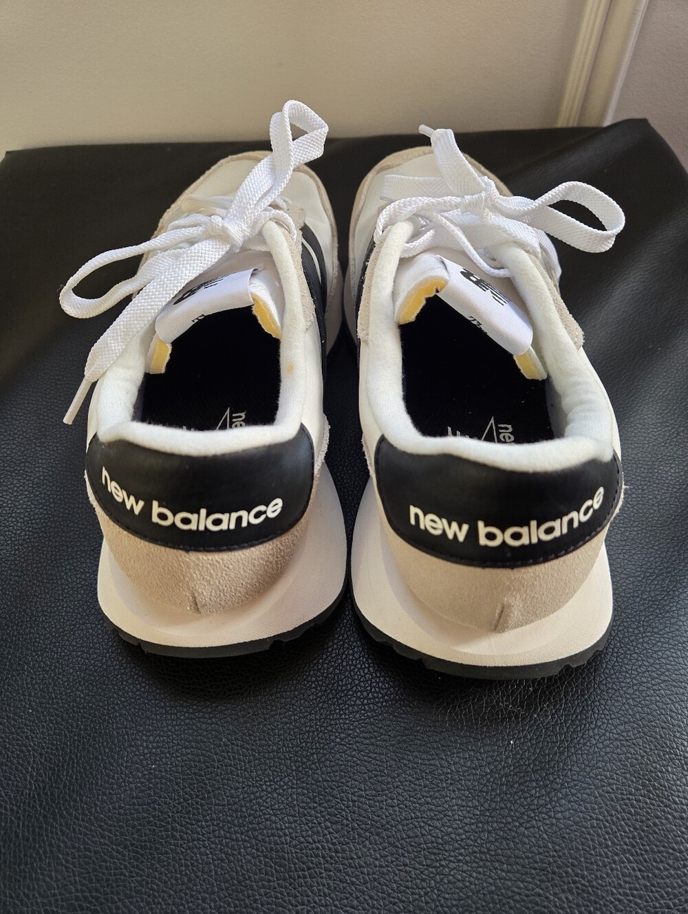 New Balance 237 Women's Lifestyle Sneakers Light Gray Black Size 8 small mark - Picture 7 of 9